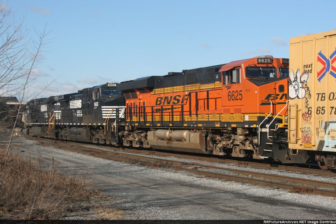 BNSF 6625